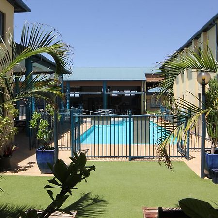 コーラル・ベイ Ningaloo Club Backpackersホステル エクステリア 写真
